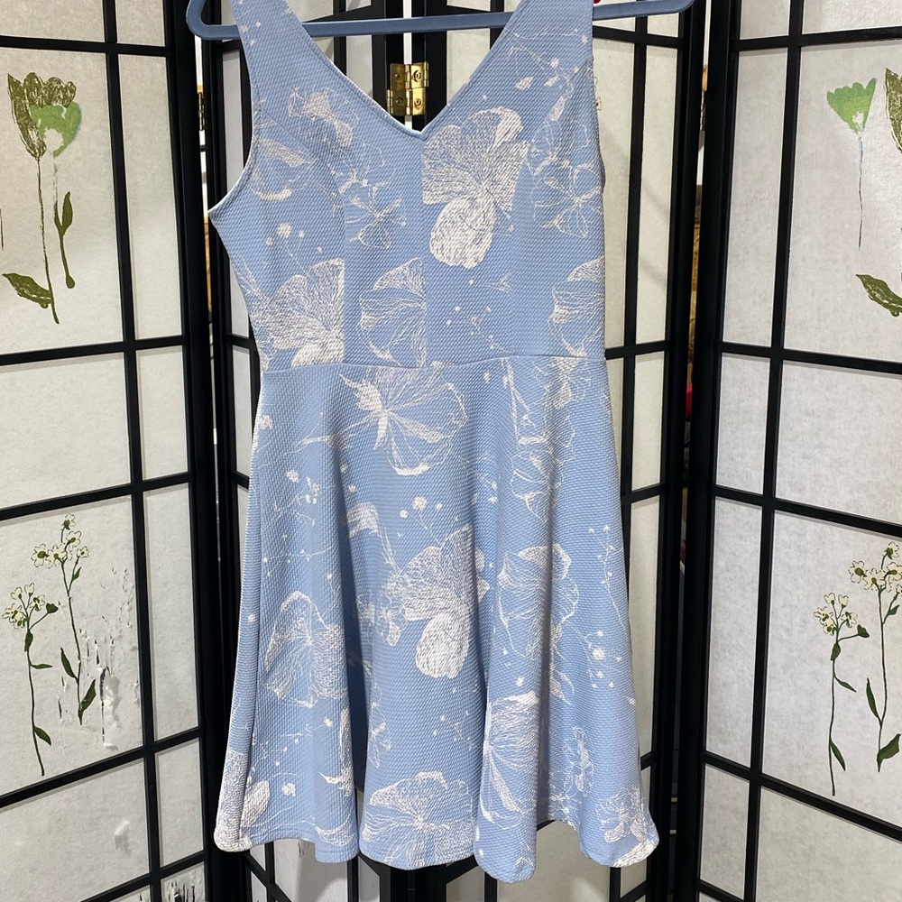 Baby blue dress